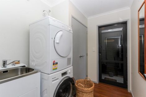 Photo of property in 24 Redwood Crescent, Hurdon, New Plymouth, 4310