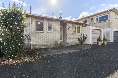 Photo of property in 2/50 Paynters Avenue, Strandon, New Plymouth, 4312