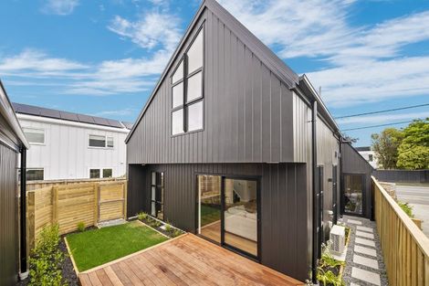 Photo of property in 2/152 Hills Road, Edgeware, Christchurch, 8013