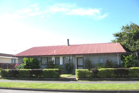 Photo of property in 4 Sequoia Place, Parklands, Christchurch, 8083