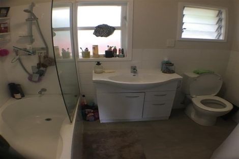 Photo of property in 26 Evelyn Place, Hillcrest, Auckland, 0627