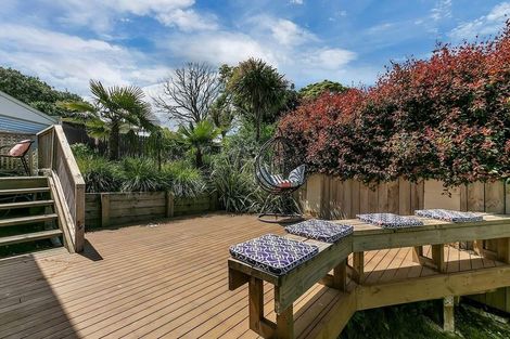 Photo of property in 21a Hatherlow Street, Glenfield, Auckland, 0629