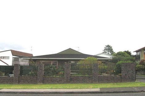 Photo of property in 45 James Evans Drive, Northcote, Auckland, 0627