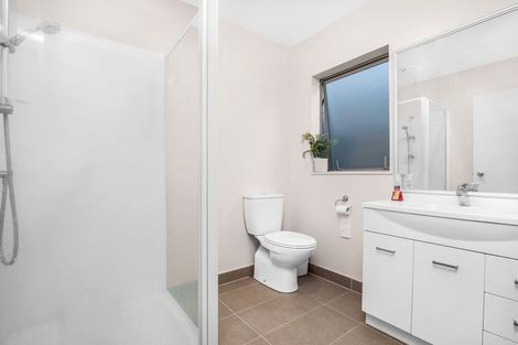 Photo of property in 98 Popokatea Drive, Takanini, 2112