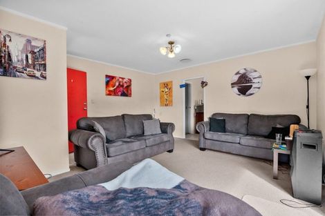 Photo of property in 2/99 Prince Regent Drive, Half Moon Bay, Auckland, 2012