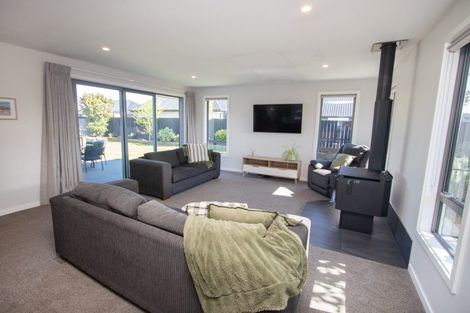 Photo of property in 3 Kelburn Place, Tinwald, Ashburton, 7700