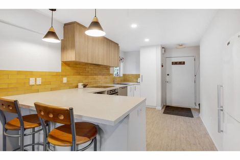 Photo of property in 1/115 Waltham Road, Sydenham, Christchurch, 8023