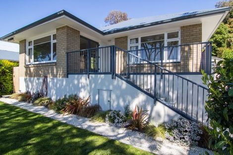 Photo of property in 208 Centaurus Road, Saint Martins, Christchurch, 8022