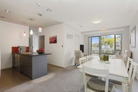 Photo of property in Shoal Haven Apartments, 112a/130 Anzac Street, Takapuna, Auckland, 0622