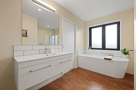 Photo of property in 1 Hayfield Terrace, Cust, Rangiora, 7471