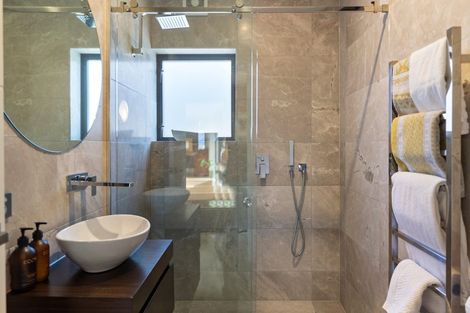 Photo of property in 39 Mcadam Drive, Jacks Point, Queenstown, 9371