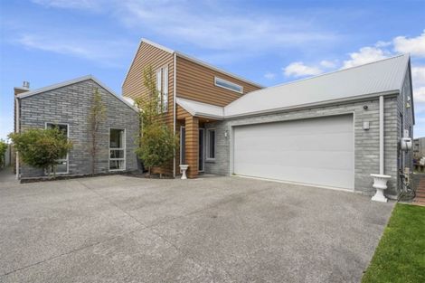 Photo of property in 15 Kemble Place, Flagstaff, Hamilton, 3210