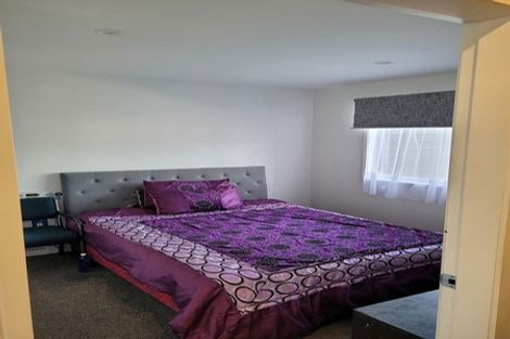 Photo of property in 8 Selkirk Lane, Hamilton Lake, Hamilton, 3204