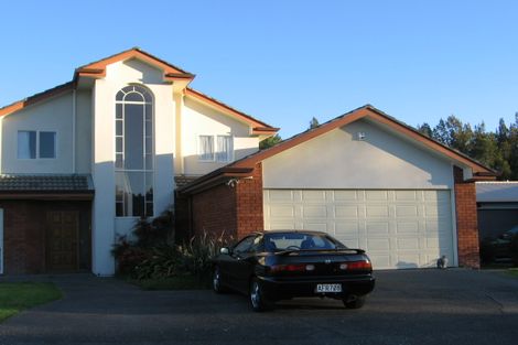 Photo of property in 13 Swanson Oaks, Swanson, Auckland, 0612