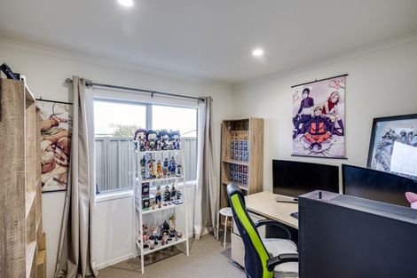 Photo of property in 28 Mcnaughton Place, Onekawa, Napier, 4110