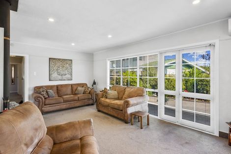 Photo of property in 13 Rangiatea Street, Paraparaumu Beach, Paraparaumu, 5032