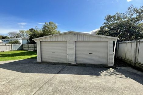Photo of property in 2 Citril Place, Red Hill, Papakura, 2110