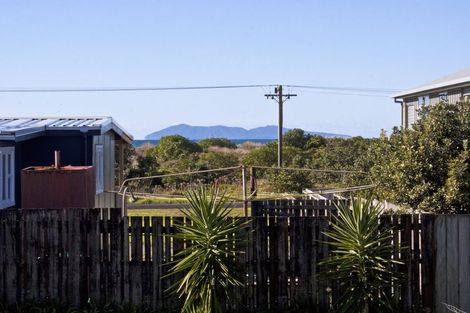 Photo of property in 195 Seaforth Road, Waihi Beach, 3611