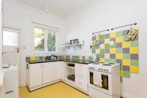 Photo of property in 37 Sutherland Street, Dunedin Central, Dunedin, 9016