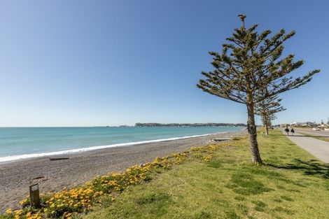 Photo of property in 71 The Esplanade, Westshore, Napier, 4110