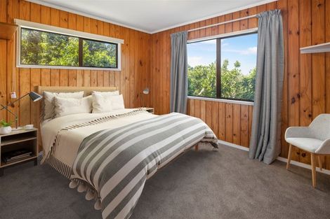 Photo of property in 42b Glanmire Road, Newlands, Wellington, 6037