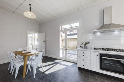 Photo of property in 53 Limbrick Street, Terrace End, Palmerston North, 4410