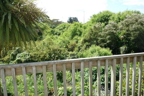 Photo of property in 1610a Great North Road, Waterview, Auckland, 1026