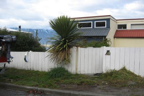 Photo of property in 7a Von Place, Fernhill, Queenstown, 9300