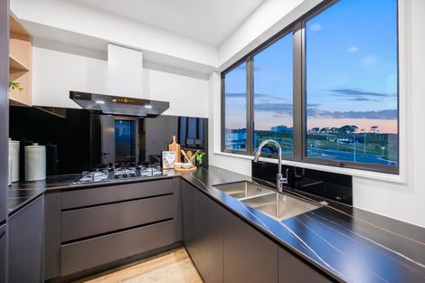 Photo of property in 7 Pakirikiri Street, Long Bay, Auckland, 0630