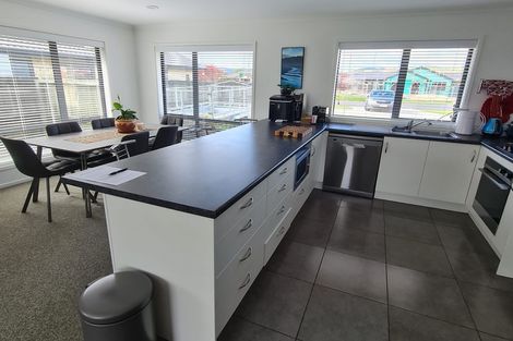 Photo of property in 63 Carroll Place, Owhata, Rotorua, 3010