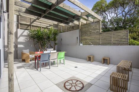 Photo of property in 3b Shalimar Crescent, Khandallah, Wellington, 6035