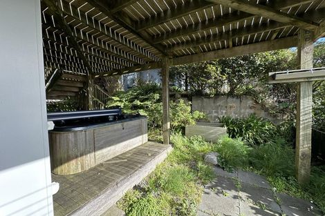 Photo of property in 89 Kahu Road, Paremata, Porirua, 5024