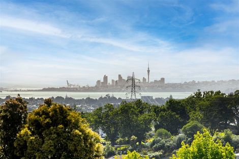 Photo of property in 22a Raelene Place, Massey, Auckland, 0614