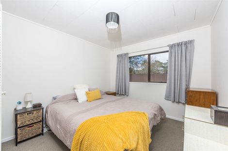 Photo of property in 3/23 Luckens Road, West Harbour, Auckland, 0618