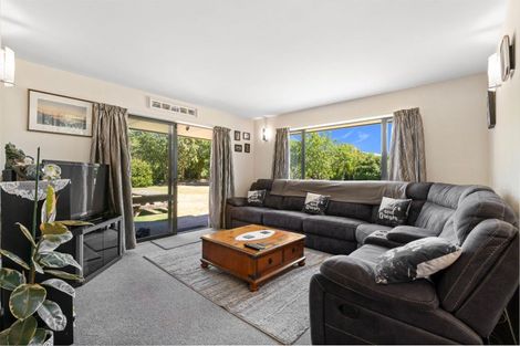 Photo of property in 25b Queens Avenue, Waikuku Beach, 7402