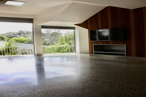 Photo of property in 2/83 Hinemoa Street, Birkenhead, Auckland, 0626