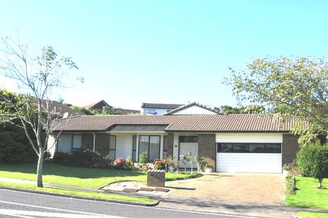 Photo of property in 12 Meadowland Drive, Somerville, Auckland, 2014