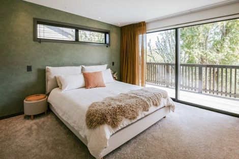 Photo of property in 9 Matipo Street, Wanaka, 9305