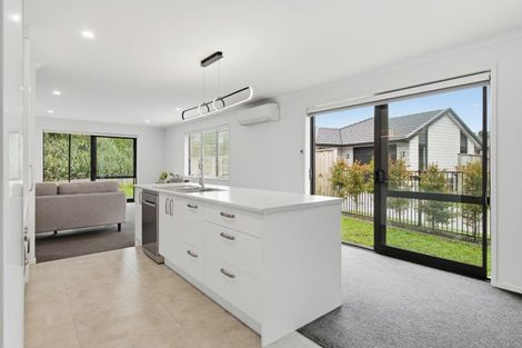 Photo of property in 93 Hills View Drive, Papamoa, 3118