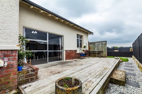 Photo of property in 24 Park Street, Winton, 9720