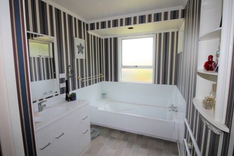 Photo of property in 921 Top Grass Road, Dannevirke, 4972