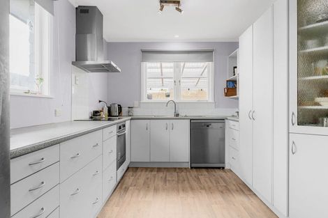 Photo of property in 45 Bruce Avenue, Glenview, Hamilton, 3206