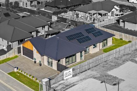 Photo of property in 7 Fountain Place, Rolleston, 7614