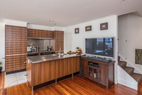 Photo of property in Augusta Apartments, 19/254 Willis Street, Te Aro, Wellington, 6011