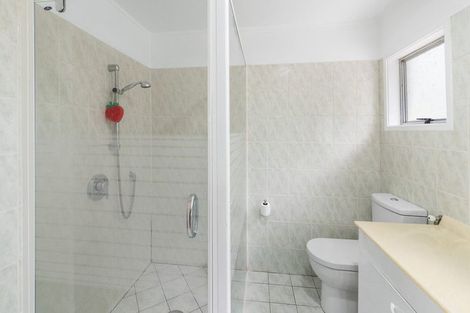 Photo of property in 14 Lyon Road, Waimauku, 0883