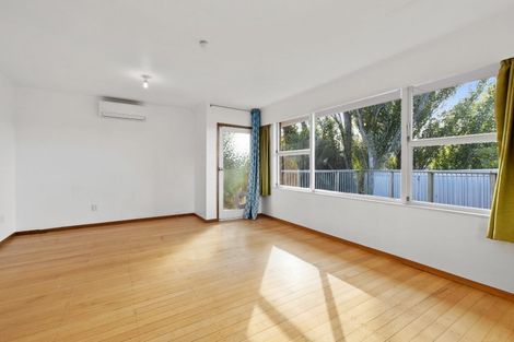 Photo of property in 1/22 Weatherly Road, Torbay, Auckland, 0630