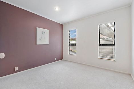 Photo of property in 2/17 Pax Avenue, Forrest Hill, Auckland, 0620