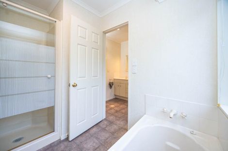 Photo of property in 12 Fairburn Place, Leamington, Cambridge, 3432