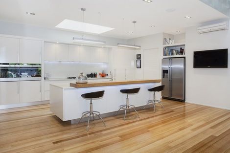 Photo of property in 10 Royds Street, Fendalton, Christchurch, 8014