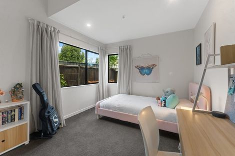 Photo of property in 2/8 Phillip Parade, Forrest Hill, Auckland, 0620